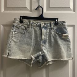 Brand New Mid Rise Acid Wash Denim Shorts Size 12