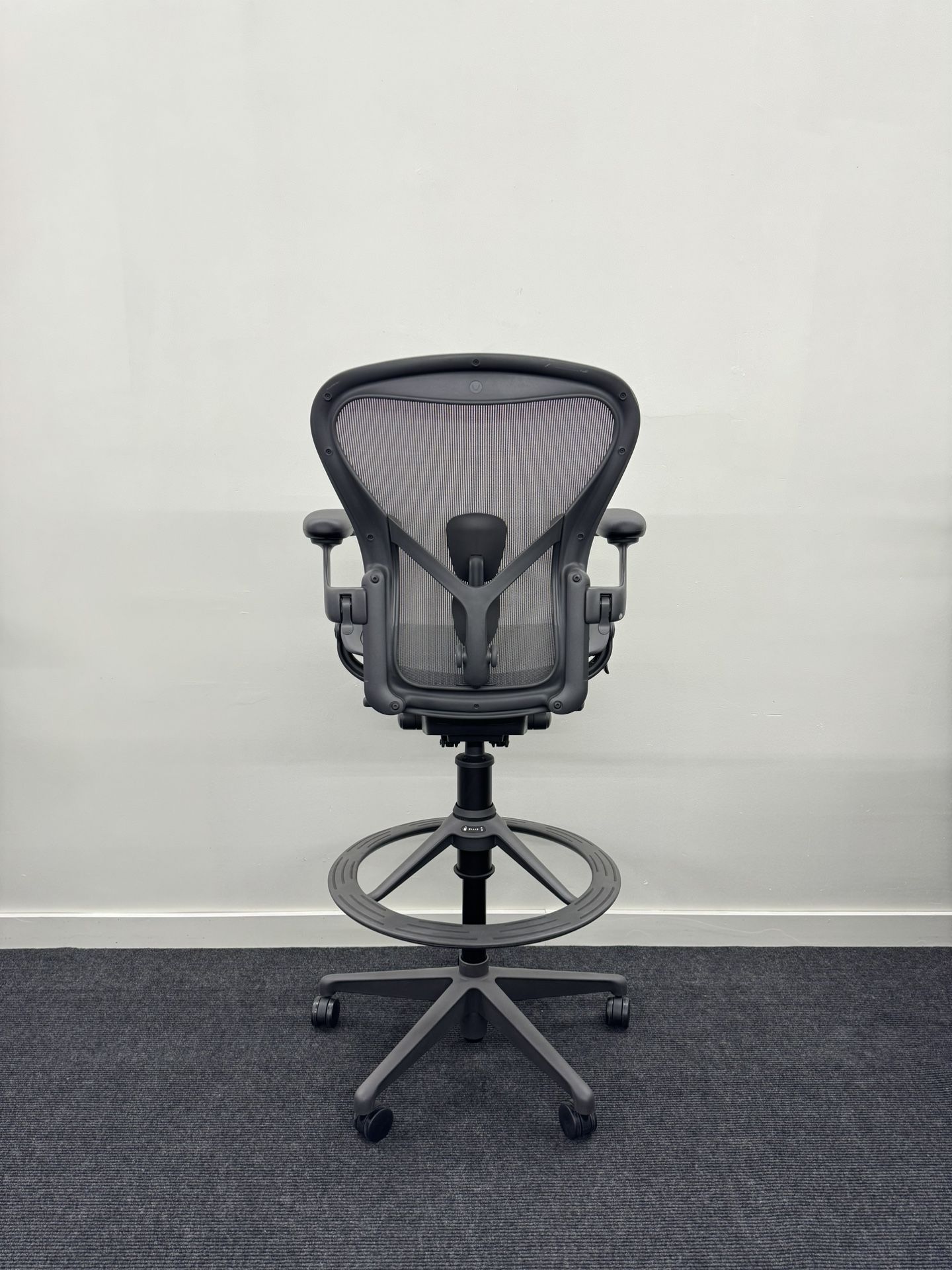 HERMAN MILLER REMASTERED AERON STOOL SIZE B FULLY ADJUSTABLE COUNTER