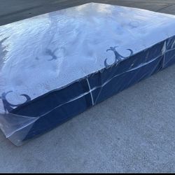 Stearns & Foster® Studio Collection Medium Tight Top King Mattress