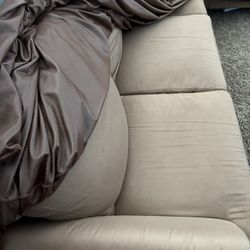 Sofa/Couches 