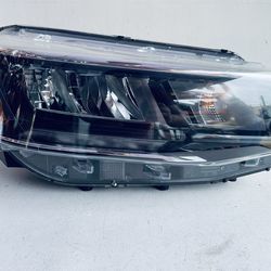 2022-2024 VOLKSWAGEN TAOS RIGHT PASSENGER SIDE HEADLIGHT LED REFLECTOR OEM