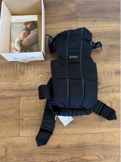 👶 BabyBjörn Mini Baby Carrier
