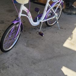 Girls new 20" 7 speed cruiser