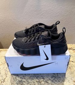 Nike Mind 002 Black Hyper Crimson HQ4308-001 Men’s Size 12 Brand New