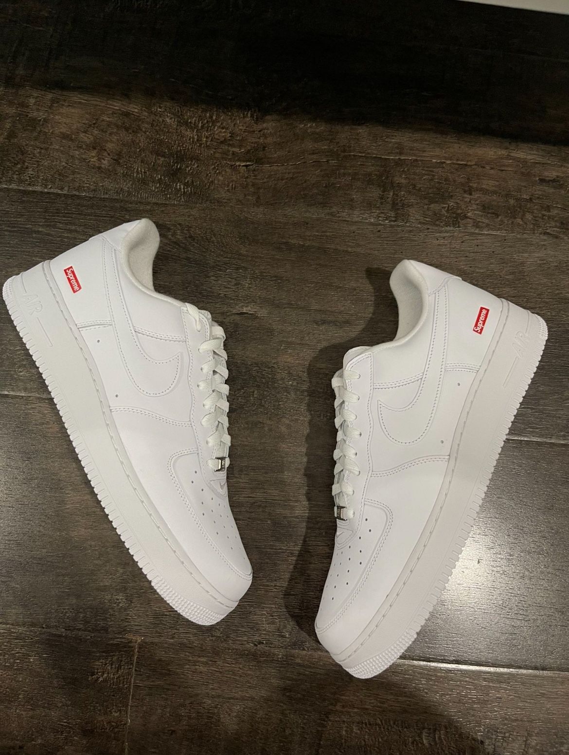 supreme af1 slight use size 8.5 feels like 9