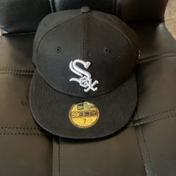 3 hats size 7 for 150