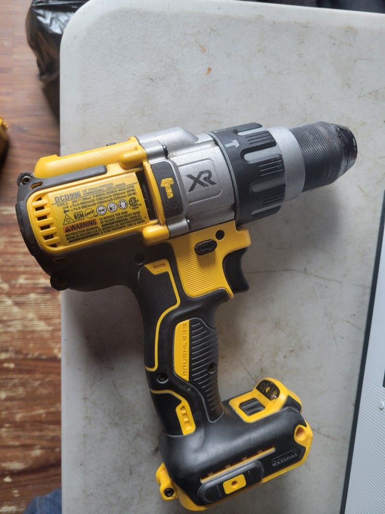 DeWalt Drill Dcd996