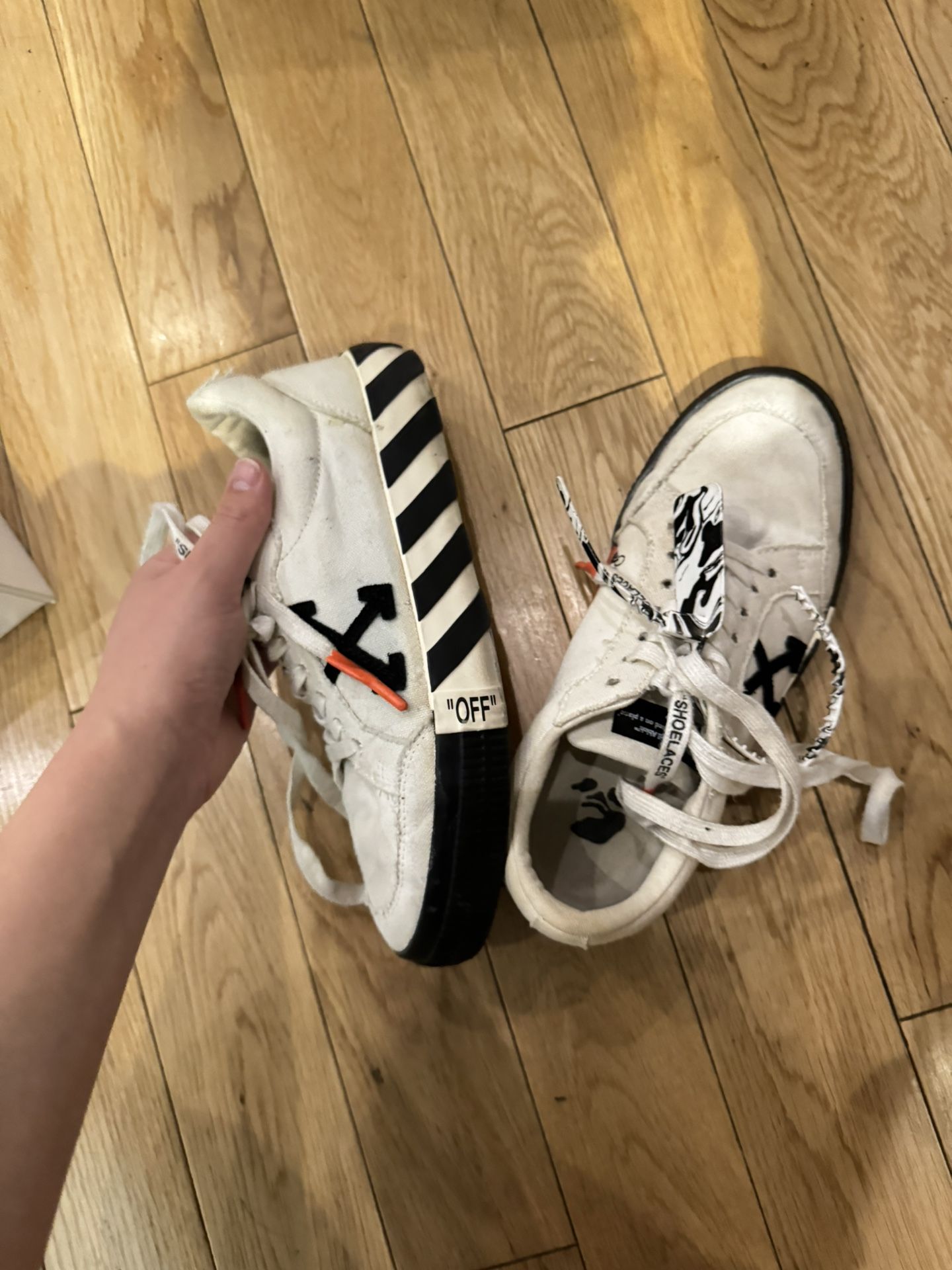 Off White Sneakers