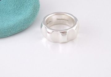 Tiffany & Co. 925 Paloma Picasso Groove Ring
