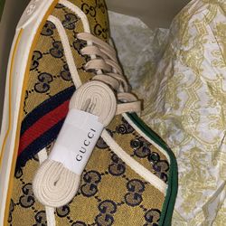 Gucci Shoes 