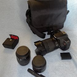 Canon T5 Camera With Extras 