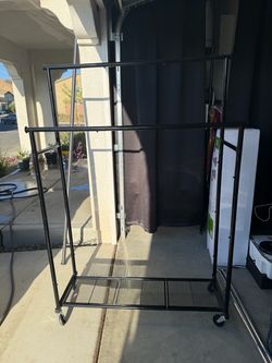 Heavy Duty Double-Rod Clothing Rack – 400 LB Capacity