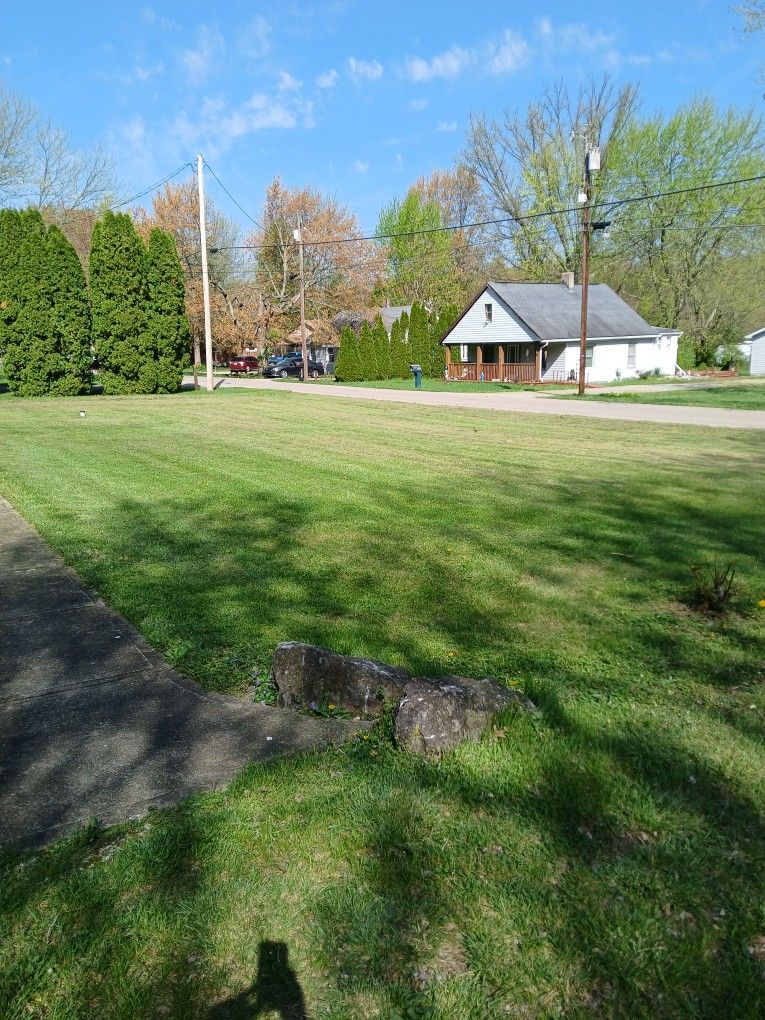 Cut Grass In The Trenton Ohio
