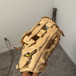 Baseball Glove 