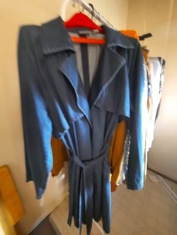 BEAUTIFUL WOMENS DRESSES, SKIRTS, SWEATERS, COATS, HOLIDAY BLOUSES, ETC!!