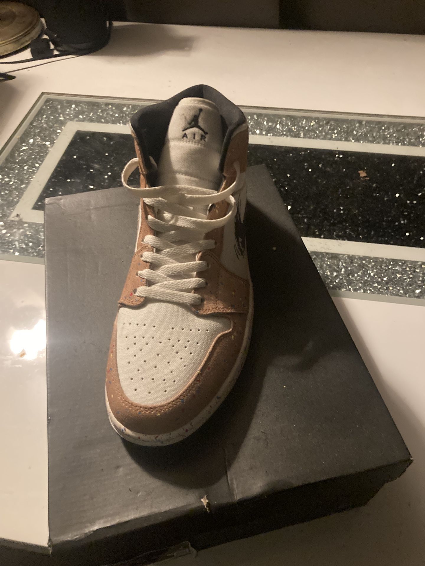 Air Jordan 1 Mid SE Size 12