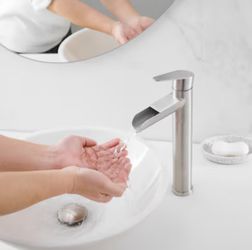 BWE Matte Black Vessel 1-handle WaterSense Waterfall black and nickel F3B