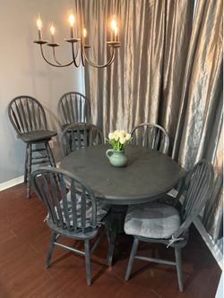 Kitchen dinette and chairs and matching bar stools