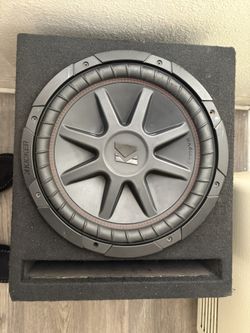 Kicker Compvr 12 With Ported Box In Good Conditions