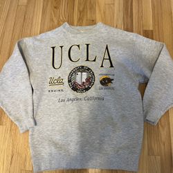 Vintage UCLA Bruins Crew Neck Sweatshirt GS Sports Size Medium Runs Big