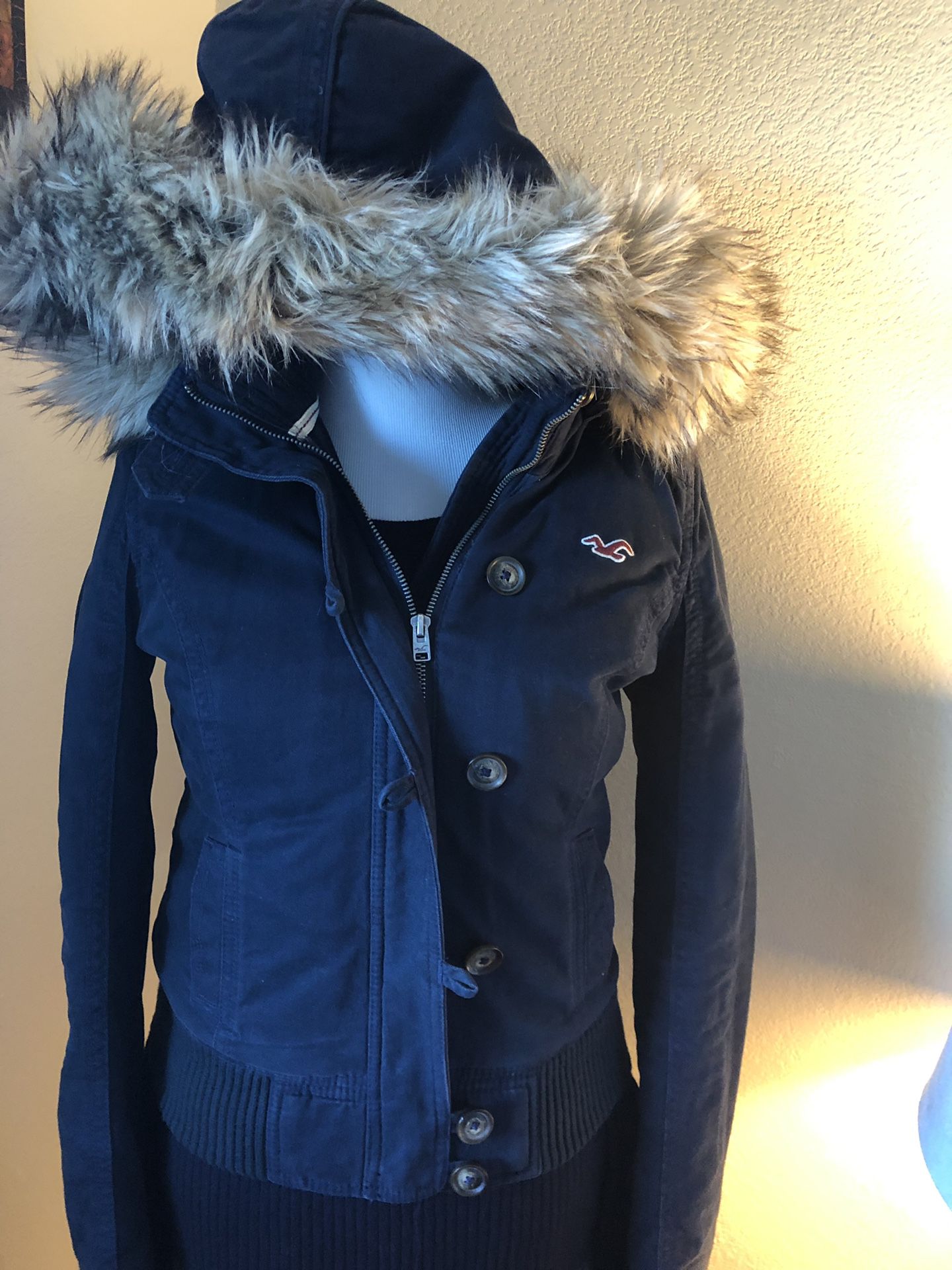 HOLLISTER NAVY FUR LINED BOMBER JACKET WITH HOODIE