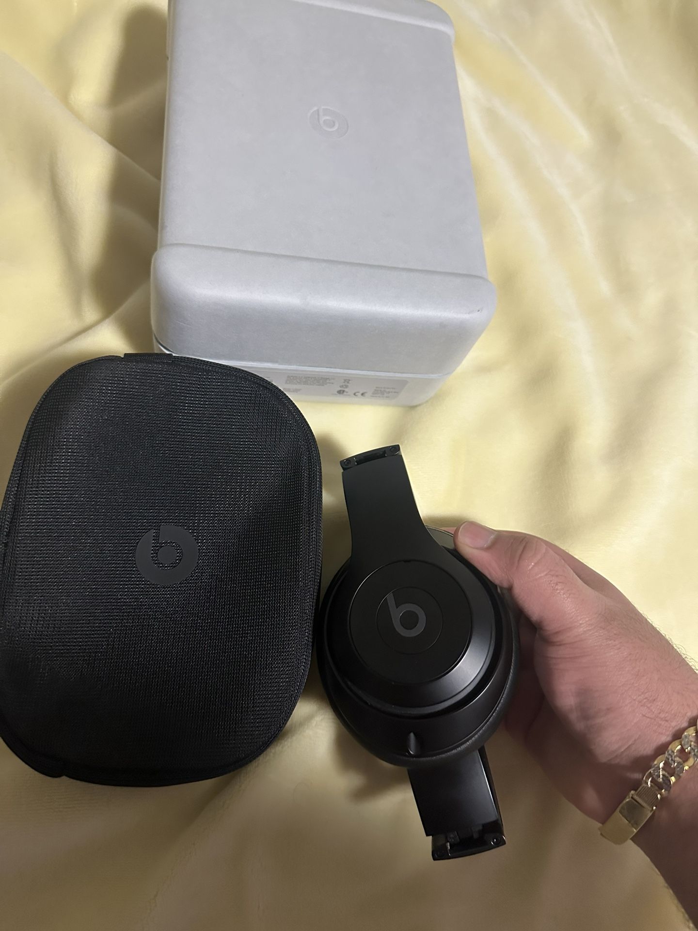 Beats Studio Pro