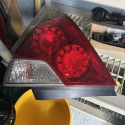 M45 left tail light