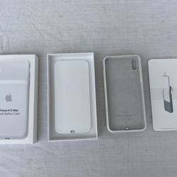 iPhone Xs Max Smart Battery Case, White, Model MRX2LL/A