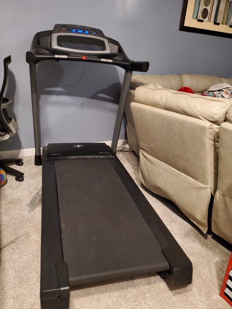 NordicTrack Treadmill With Incline