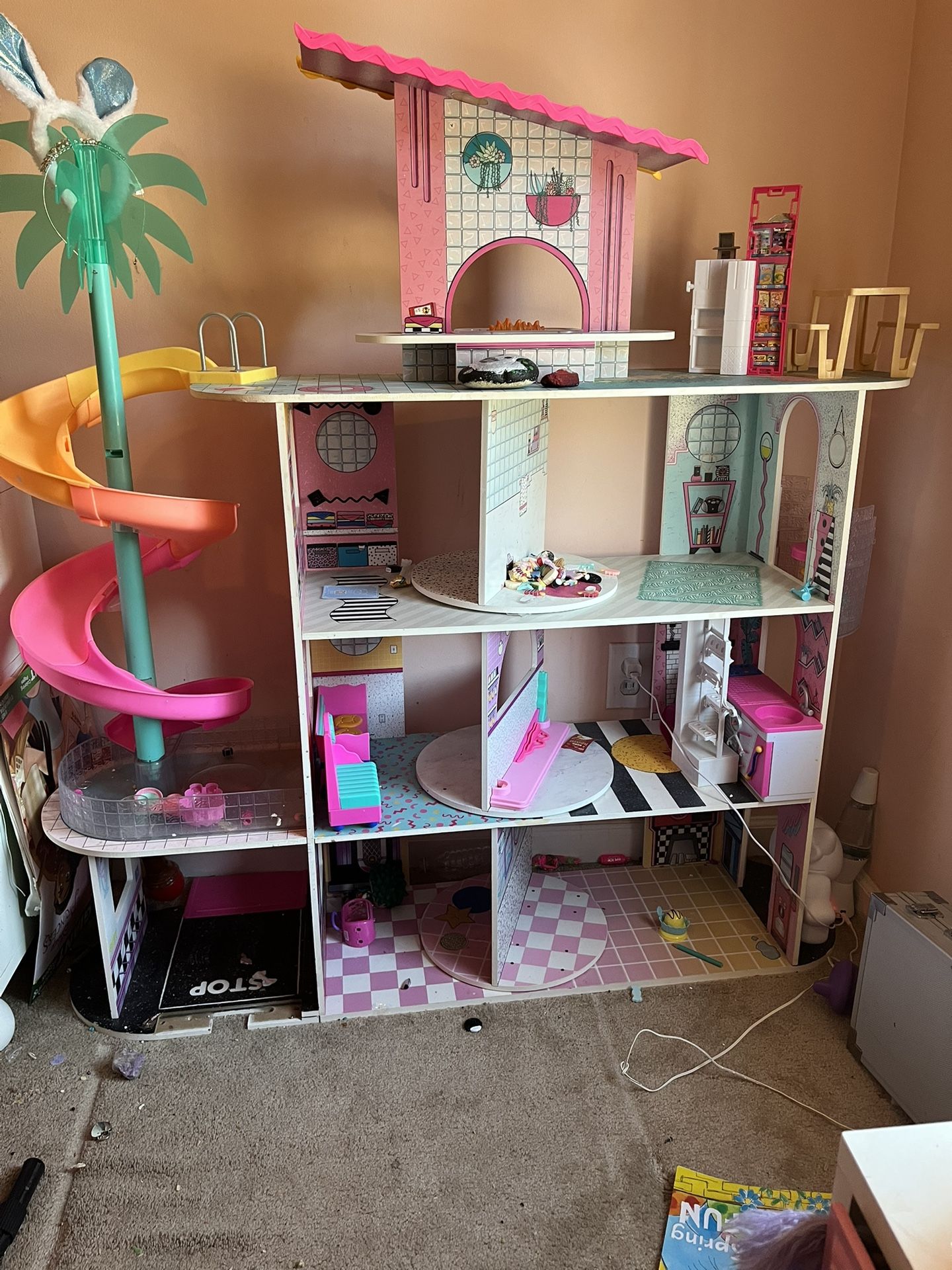 LOL House Of Surprises Doll House