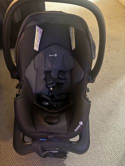 Infant car seat with Base.
