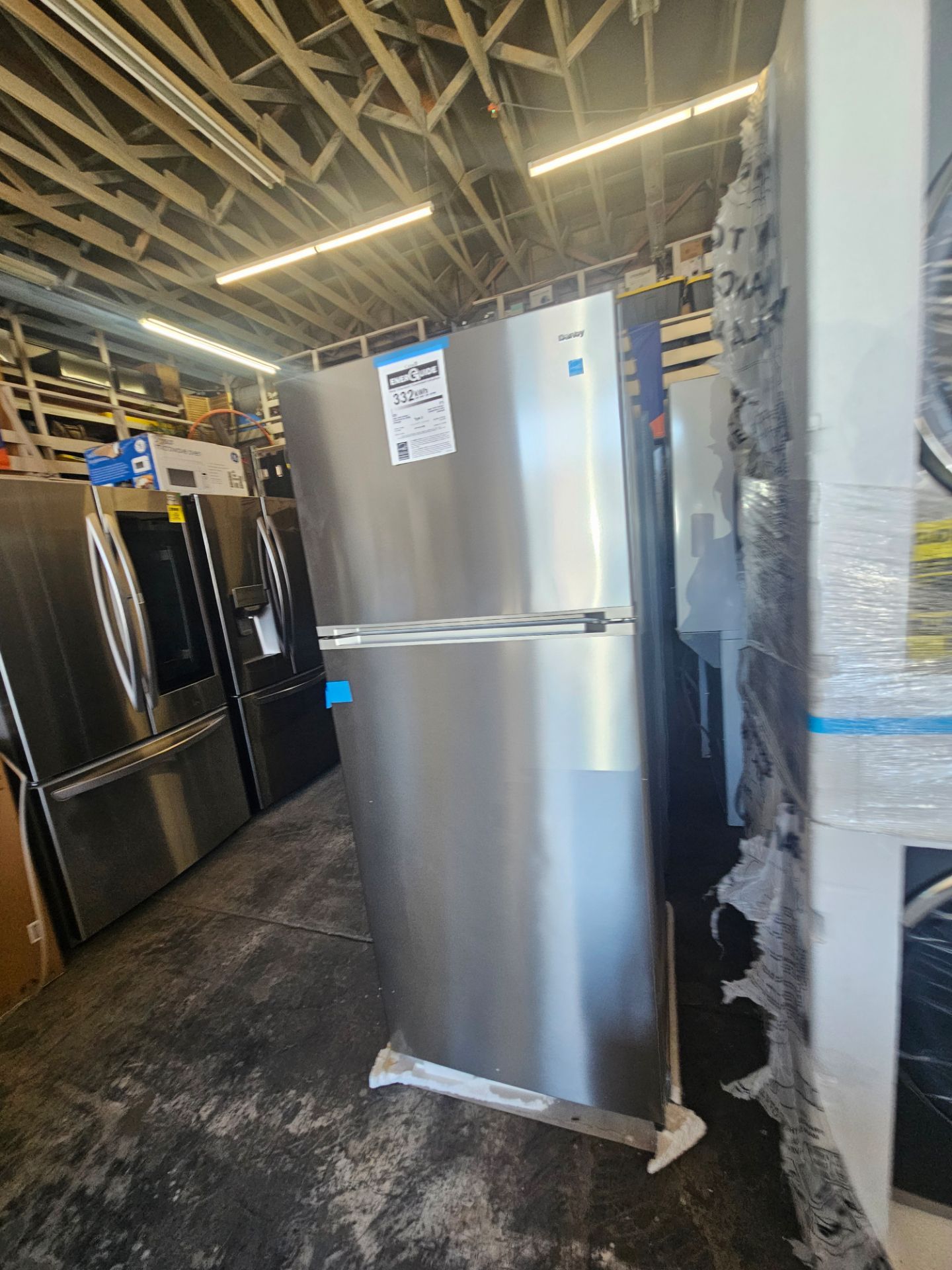 Refrigerator danby