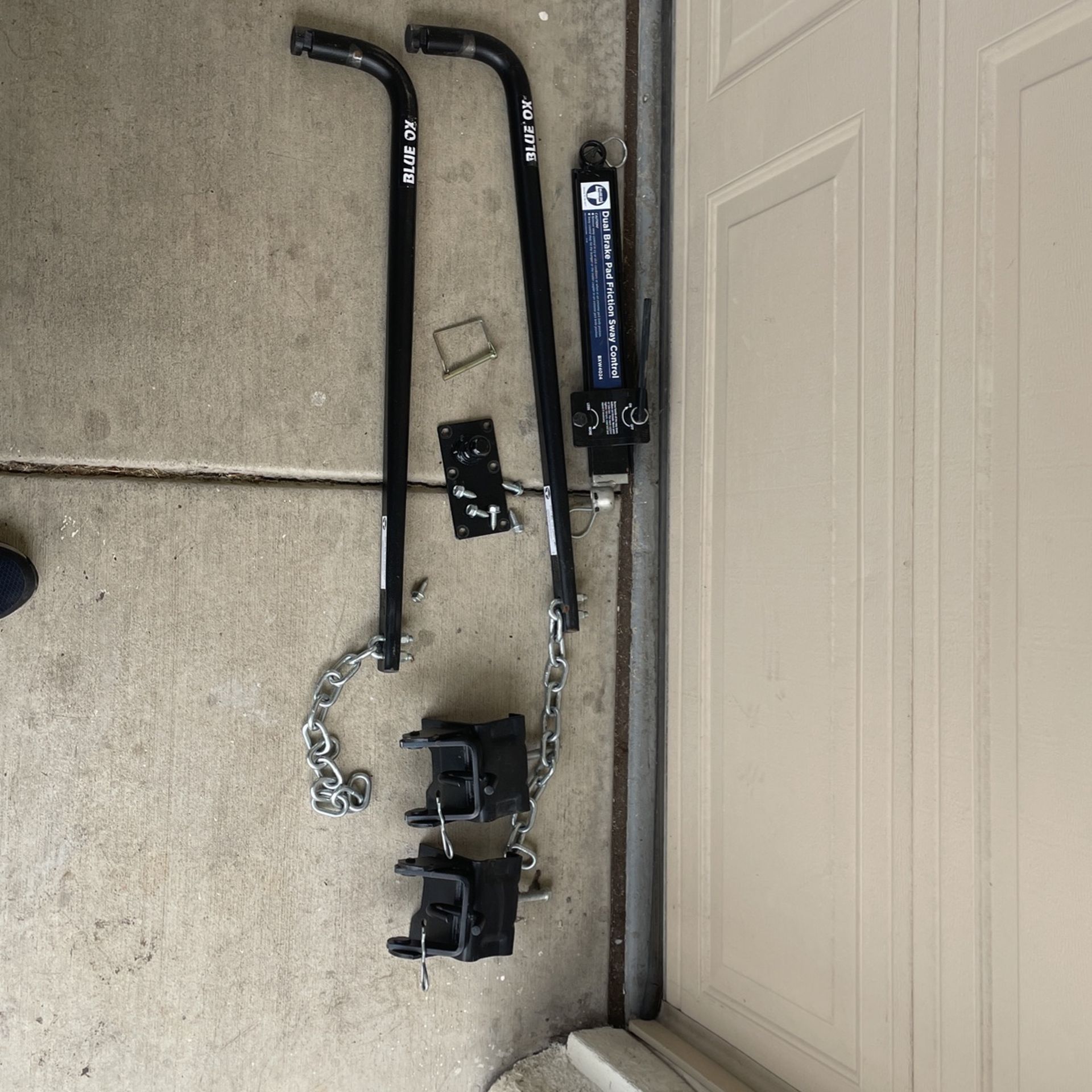 Rv/ Trailer Tow Stablizer