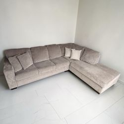 Sectional couch sofa