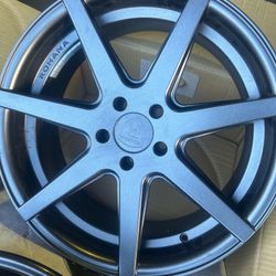 Brand new Rohana RC7 graphite 19” wheels