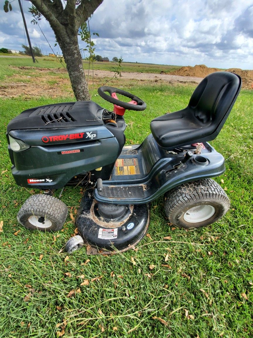 Riding Lawnmower