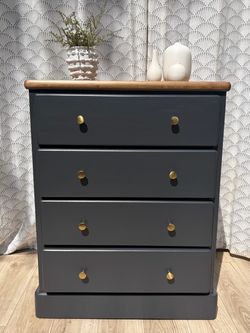 Modern Charcoal 4-Drawer Dresser / Chest of Drawers