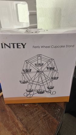 Ferris wheel cupcake stand