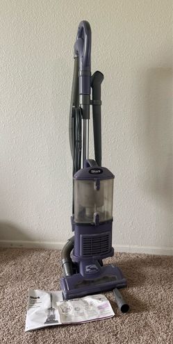SHARK VACUUM