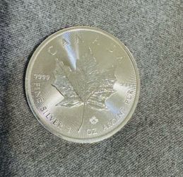 Canadian Silver Maple Leaf 1 oz Coin