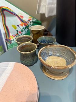 5 POTTERY PIECES