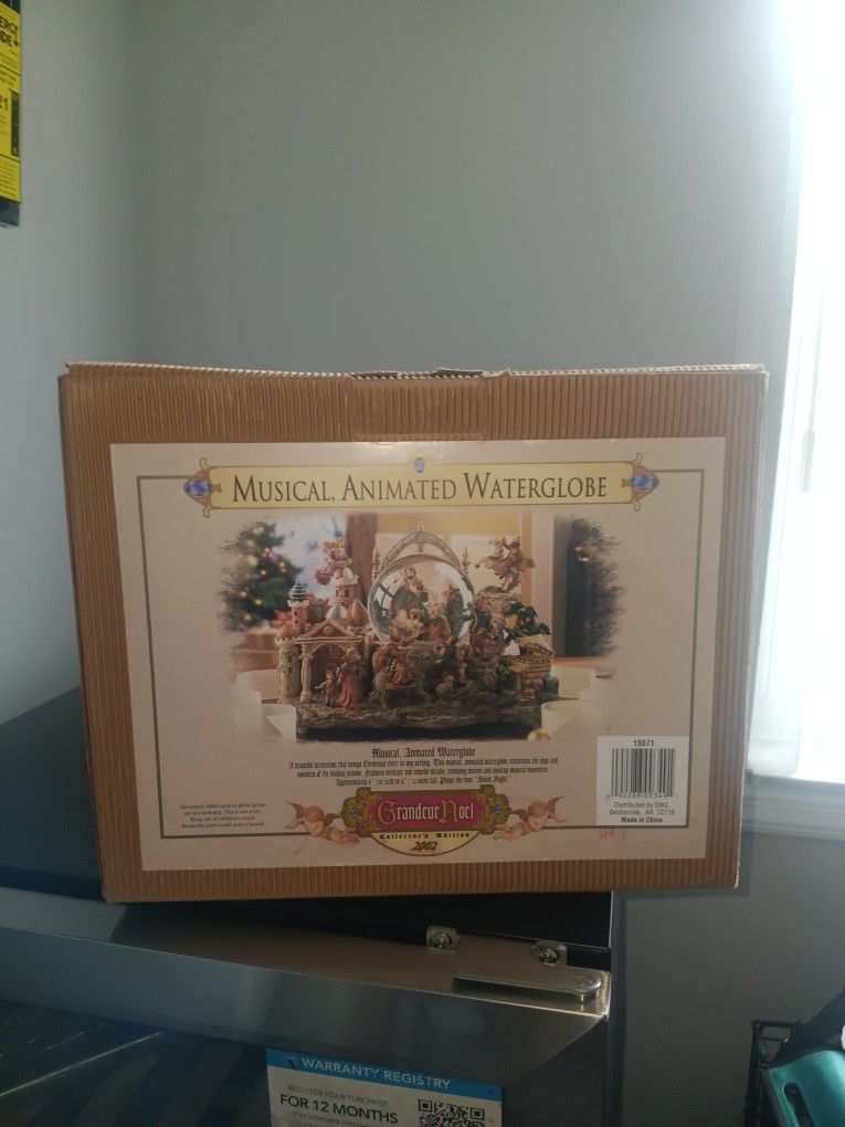 Musical Animated Water Globe