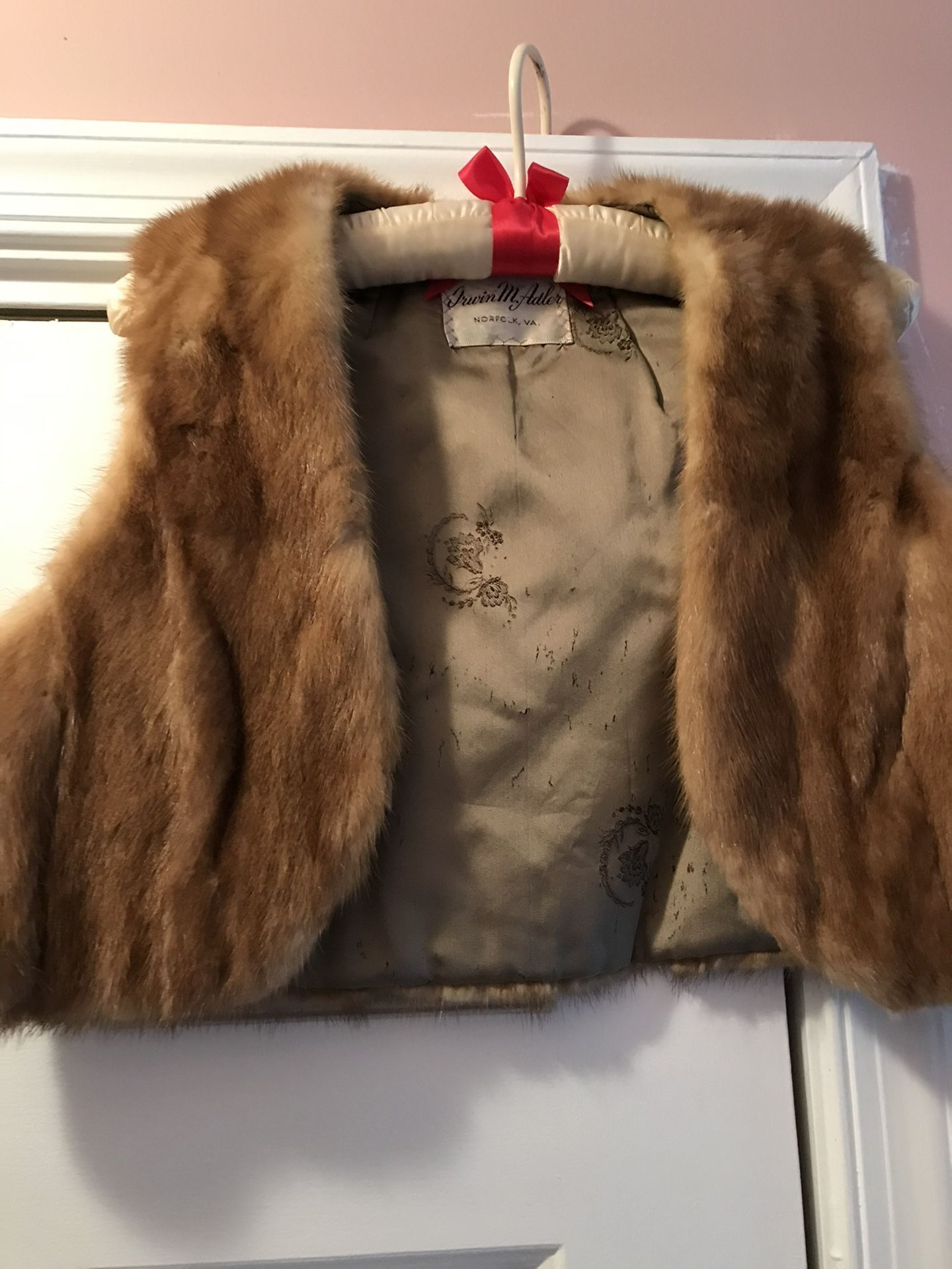 Irwin M  Adler Furrier Norfolk, VA Vintage Fur Vest