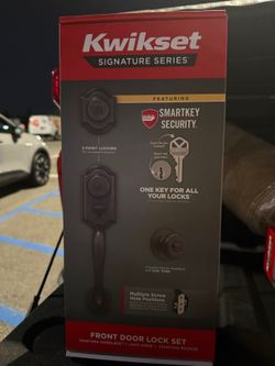 Kwikset Montara Venetian Bronze Single Cylinder Keyed Entry Handleset with Juno Knob SmartKey