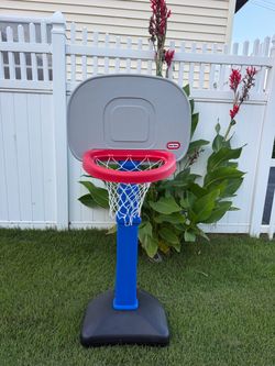 Basketball stand