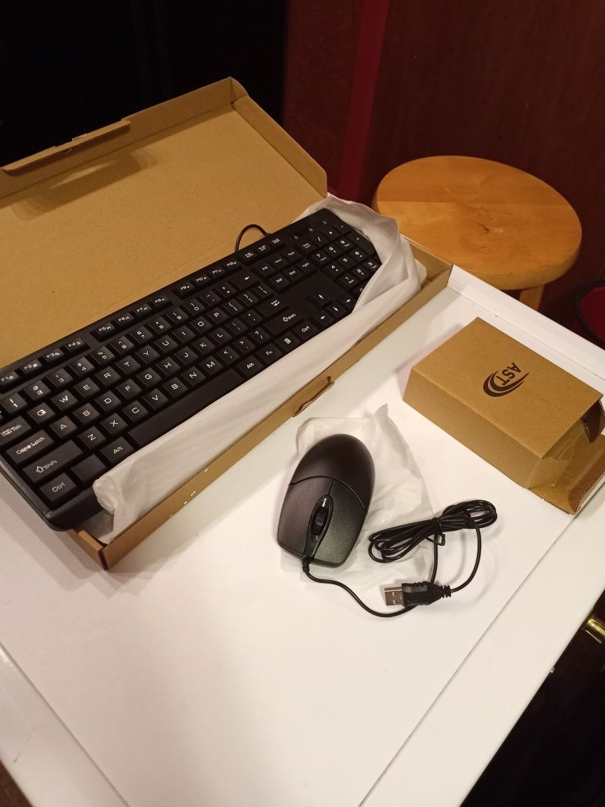 Computer Keyboard Mouse Set
