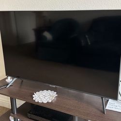 Samsung 4K UHD TV 43” like new