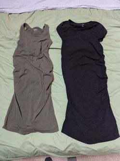 Bodycon maternity dresses -size medium