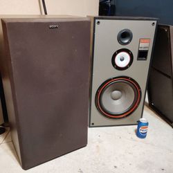 Sony SS-U870  3 WAY SPEAKERs