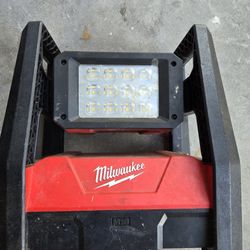 Milwaukee Work Light